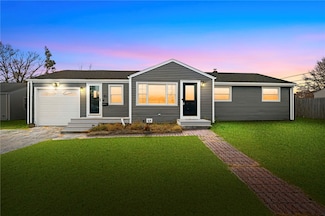 85 Union Ave, Warwick, RI 02889