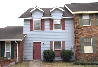 303 Leisure Lake Dr, Warner Robins, GA 31088