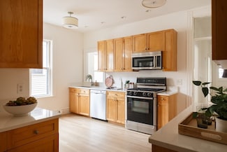 9 Leonard Ave Unit 1, Cambridge, MA 02139