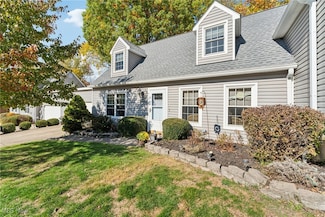 14515 Cross Creek Ln Unit 25, North Royalton, OH 44133