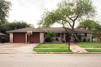 320 San Saba Dr, Portland, TX 78374