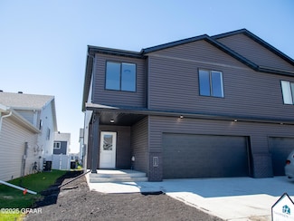 1729 Tobi Ln, Grand Forks, ND 58201