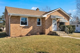 1710 Cora St, Crest Hill, IL 60403
