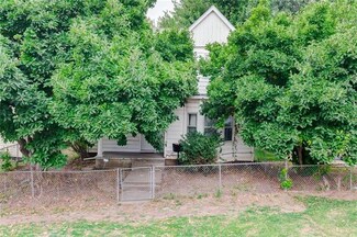 1706 N 3rd St, Saint Joseph, MO 64505
