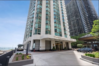 195 N Harbor Dr Unit 4305, Chicago, IL 60601