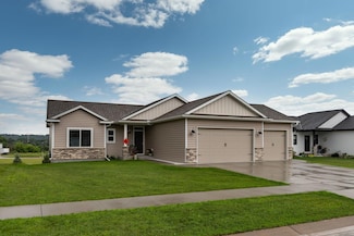 1427 AMcO Dr SE, Chatfield, MN 55923