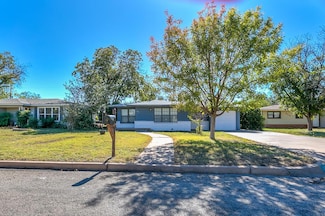 215 Iris St, San Angelo, TX 76903