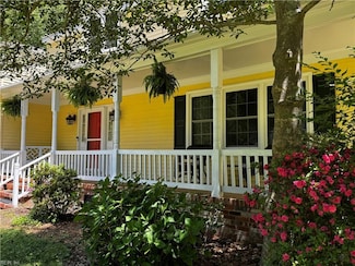 130 Duff Dr, Yorktown, VA 23692