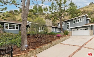 2285 Betty Ln, Beverly Hills, CA 90210