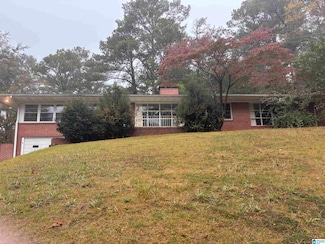 1404 Springhill Dr, Sylacauga, AL 35150