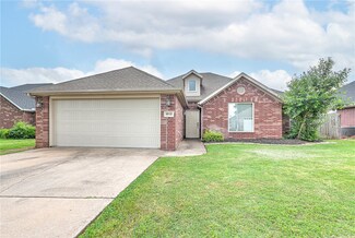 6010 S 36th St, Rogers, AR 72758