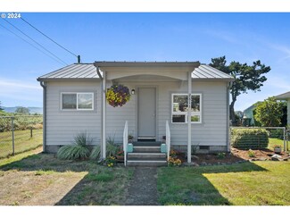 2811 12th St, Tillamook, OR 97141