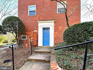 3211 Ravensworth Place, Alexandria, VA 22302