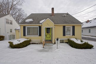 2471 Curry Rd, Schenectady, NY 12303