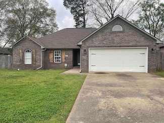 2210 Richland Park Dr, Bryant, AR 72022