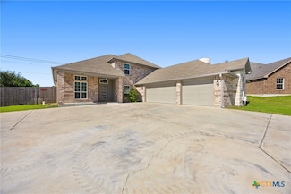 1553 Justice Dr, Copperas Cove, TX 76522