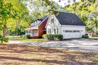 965 Sundew Dr SE, Conyers, GA 30013
