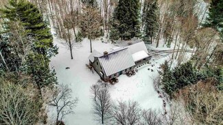 8 Carriage Ln, Hanover, NH 03755
