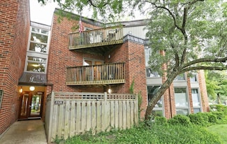 2131 N Larrabee St Unit 6103, Chicago, IL 60614