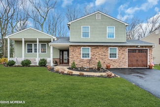 16 Glen Arden Dr, Howell, NJ 07731