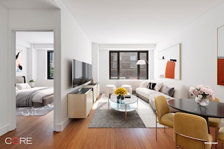 305 W 16th St Unit 2D, New York, NY 10011