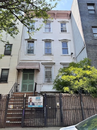 21 Jefferson St, Brooklyn, NY 11206
