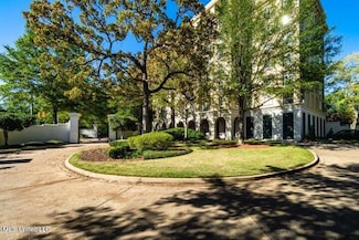 1200 Meadowbrook Rd Unit 18, Jackson, MS 39206