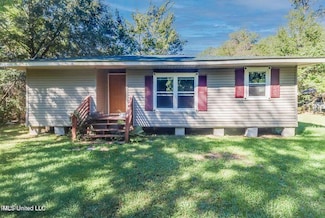 7033 Longridge Rd, Long Beach, MS 39560