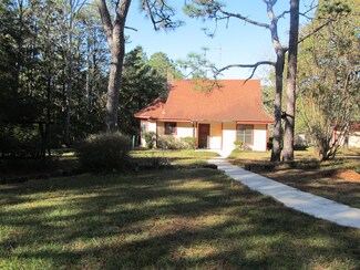 315 Kemper Ln, Defuniak Springs, FL 32433