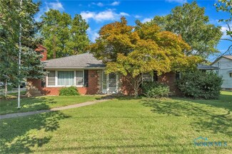 301 S Coy Rd, Oregon, OH 43616