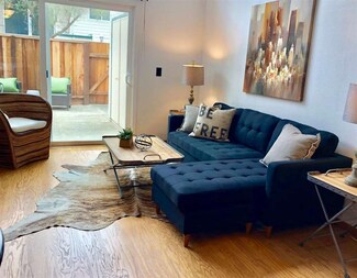 1326 Poplar Ave, Pacifica, CA 94044