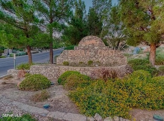 26 Lone Crest Dr, El Paso, TX 79902