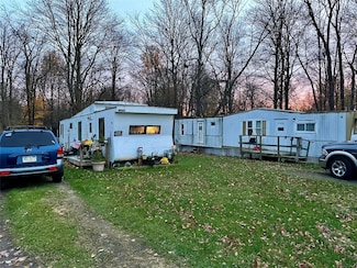 10493 Linndale Ave, Cranesville, PA 16410