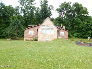 4105 Upper Rd, Shamokin, PA 17872