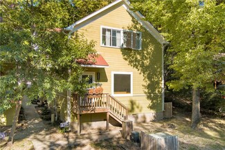 227 S Gregg Ave Unit C2, Fayetteville, AR 72701