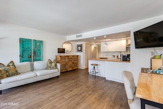 4727 E Lafayette Blvd Unit 211, Phoenix, AZ 85018