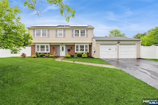 1 Webster Rd, Somerset, NJ 08873