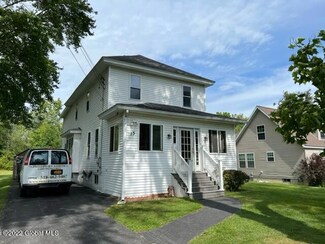 13 Lombard St, Schenectady, NY 12304