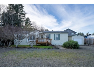 131 S Palisades St, Rockaway Beach, OR 97136