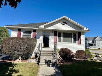 220 Taylor St, Alpena, MI 49707