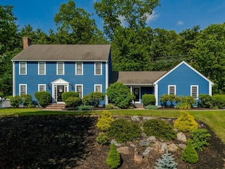 3 Village Ln, Sterling, MA 01564