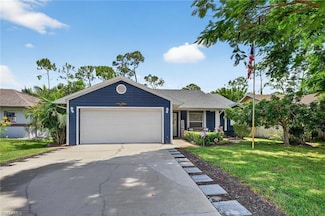 6005 Hollow Dr, Naples, FL 34112