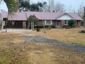 60 Ja Yawn Rd, Hazlehurst, GA 31539