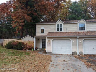106 Deer Run Dr, Ballston Spa, NY 12020