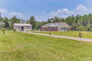 2460 New York St, Jay, FL 32565