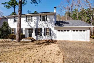 38 Tallyho Ln, Little Rock, AR 72227