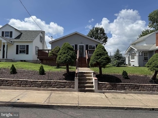 117 E 6th St, Red Hill, PA 18076