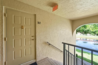 723 Sunny Pine Way Unit B2, Greenacres, FL 33415