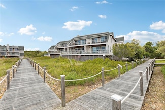 23 Fort Pond Rd, Montauk, NY 11954