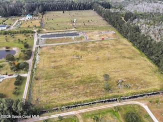 1324 Panther Ln, North Merritt Island, FL 32953